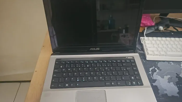 NOTBOOK ASUS Modelo A43E - RETIRADA DE PEÇAS 
