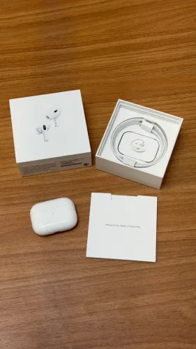Apple AirPods Pro 2ª Geração | ANC, Tradução ao Vivo e Caixa