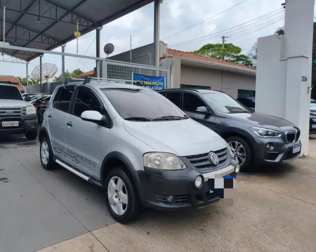 Volkswagen Crossfox 1.6 MI Total Flex 8V 5P 2008