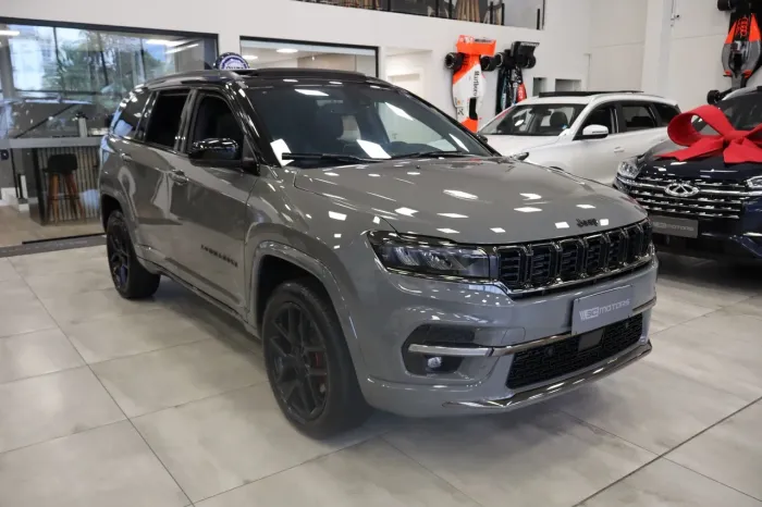 Jeep Commander Black Hurricane 2.0 4X4 TB AUT 2025