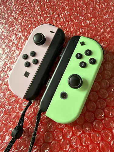 Joy Cons Pastel / Nintendo Switch