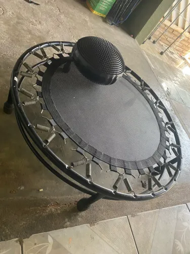 Trampolim e disco de equilíbrio 