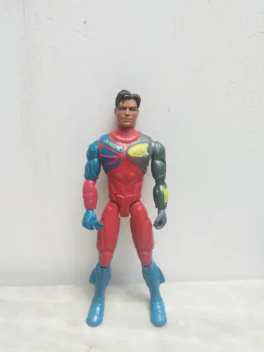 Boneco Max steel Classico vermelho bem conservado