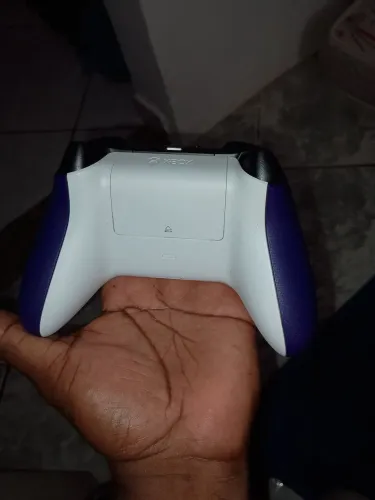 Vendo um contro x box a pilha via bluetooth