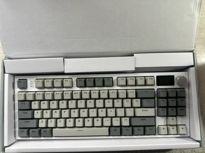 Teclado k86 attack shark (custom: switches akko amarelos)