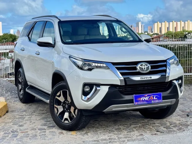Toyota Hilux SW4 SRX Diamo. 4X4 2.8 TB DIE AUT 2020