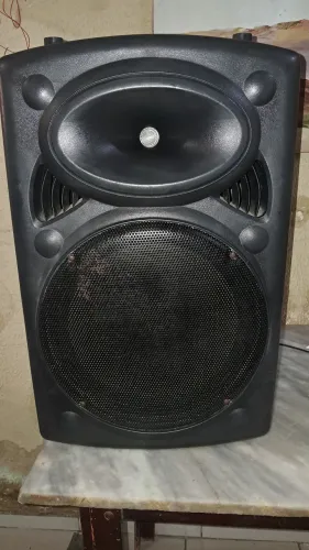 Caixa de Som Bluetooth tipo torre