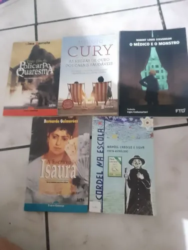 Livros nacionais e internacionais 