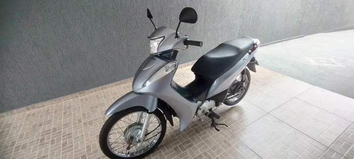 BIZ 125 ES ano 2015