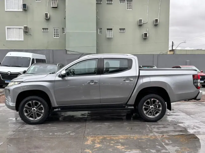 Mitsubishi L200 Triton Sport HPE-S 2.4 CD Dies. AUT 2021