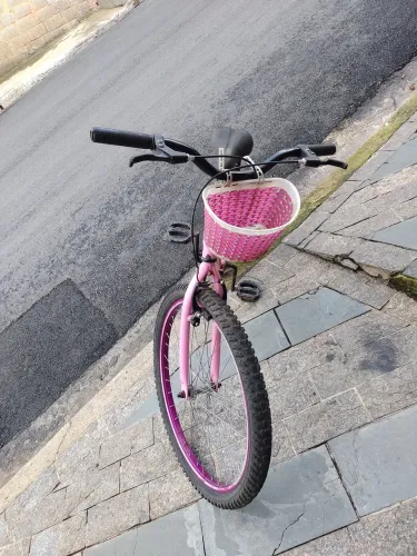 Bicicleta feminina aro 24