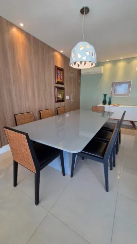 Mesa de Jantar 8 lugares 