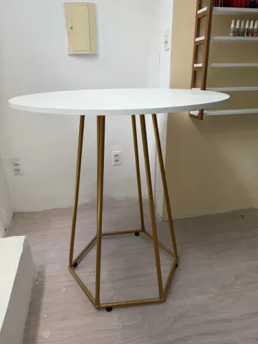 Mesa de loja 