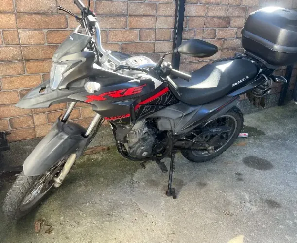 Vendo moto Honda XRE 190 SE
