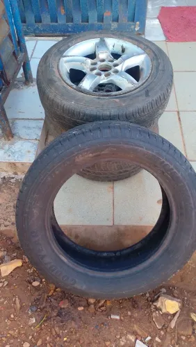 3 aro 14 com pneu mais um pneu 17