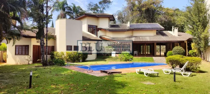 Casa para venda ou locação com 4 quartos no condomínio Jardim Botânico em Sousas
