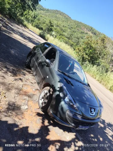 Peugeot 207 XR 1.4 Flex 8V 5P 2011