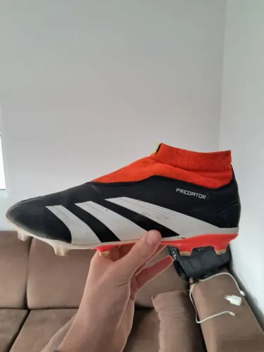 Chuteira Adidas Predator 24 League Laceless FG- Tam 42