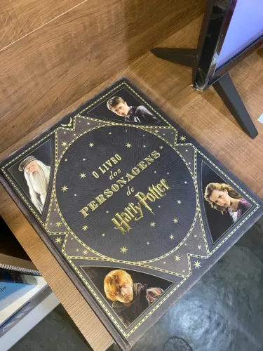 "Harry Potter: O Livro dos Personagens"