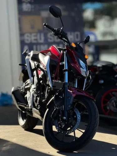 CB TWISTER 300F 26/26 SEMINOVA!