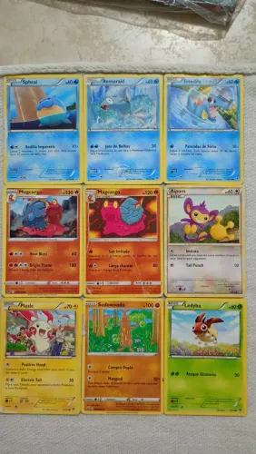 Lote de cartas Pokémon da segunda geração