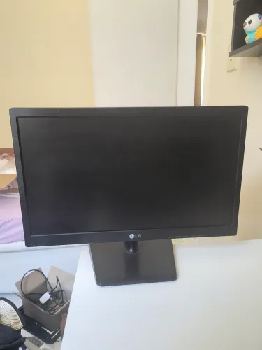 Monitor LG 19.5" LED Flatron 20EN33SS-B
