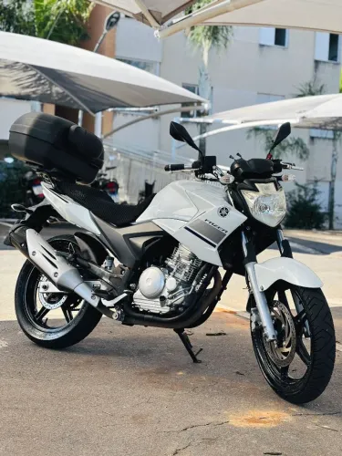 Sua moto é essa - Fazer 250