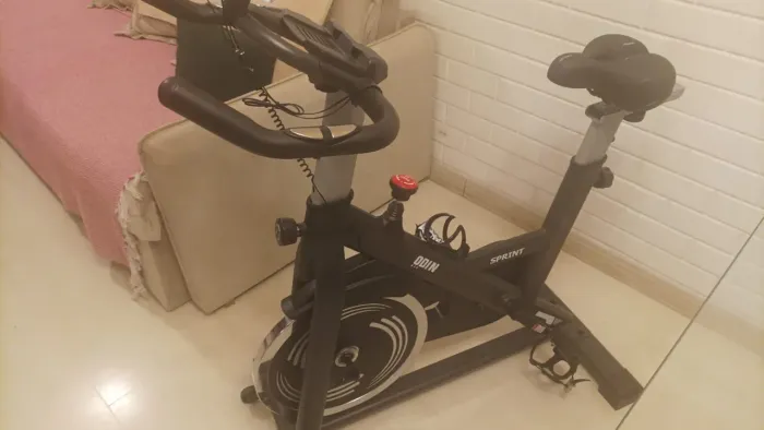 Bicicleta Spinning ODIN Fit Sprint - Praticamente Nova!