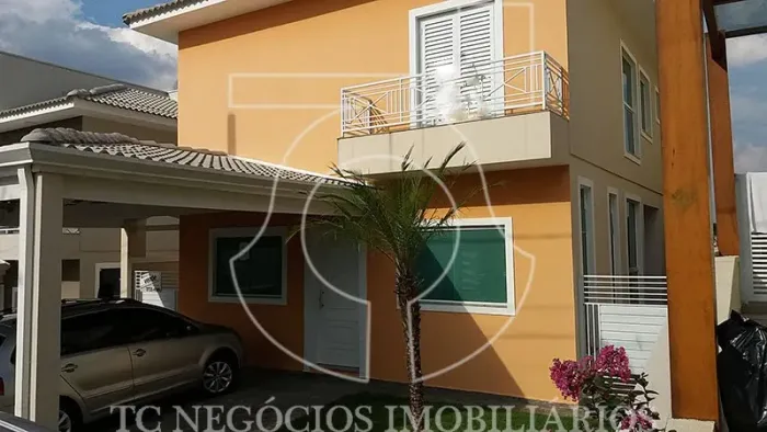 Casa no Condomínio Palm Hills, Granja Viana - Cotia
