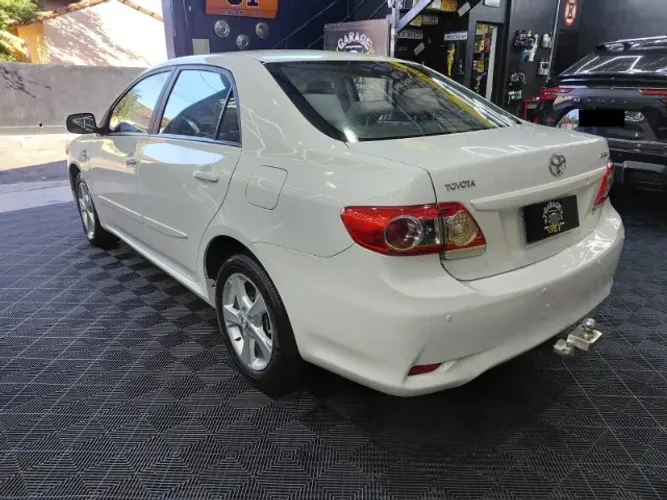 Toyota Corolla GLI 1.8 Flex 16V Aut. 2013