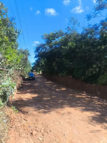 Ótimo terreno com água luz e escritura