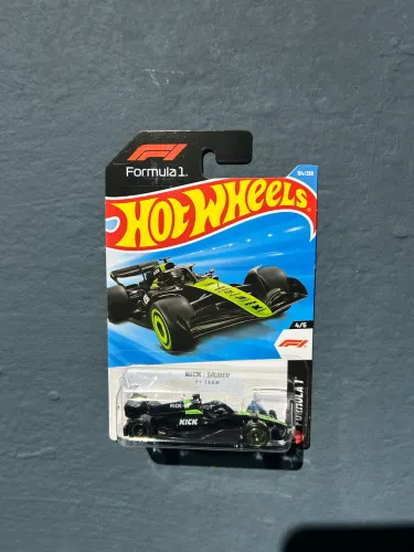 Hot wheels F1 kick sauber