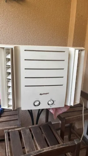 Ar-condicionado de Janela Springer 10.000 BTUs 110V Mecânico