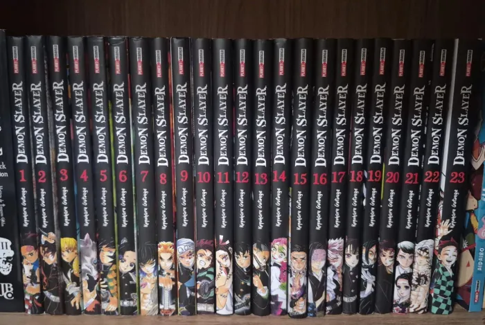 Coleção Mangá Demon Slayer 23 volumes!!