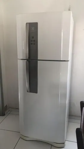 GELADEIRA 350 LITROS