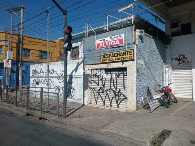 Aluga-se: Loja na esquina das Avenidas Dom Pedro II e Carlos Luz no Carlos Prates