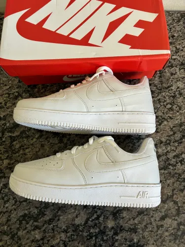 Tênis Nike Air Force 1 - Branco (Primeira linha)