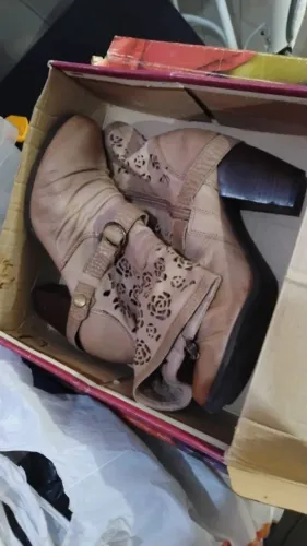 Bota feminina num 37