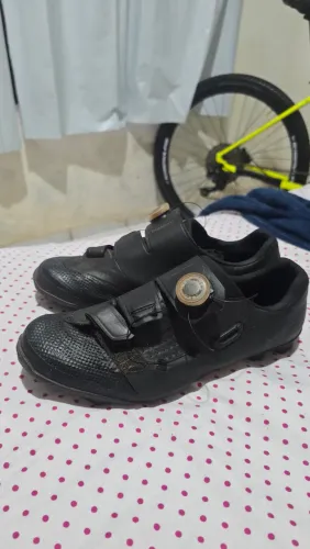 Sapatilha Shimano xc5