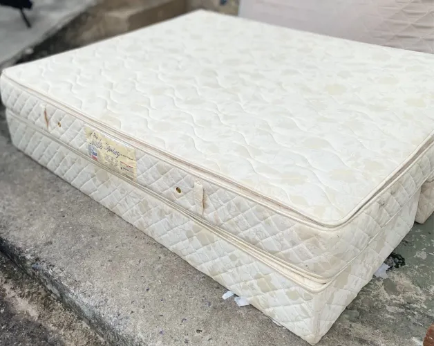 Colchão KingSize Pro Saúde Spring c/Pillow Top Duplo com Base dupla 