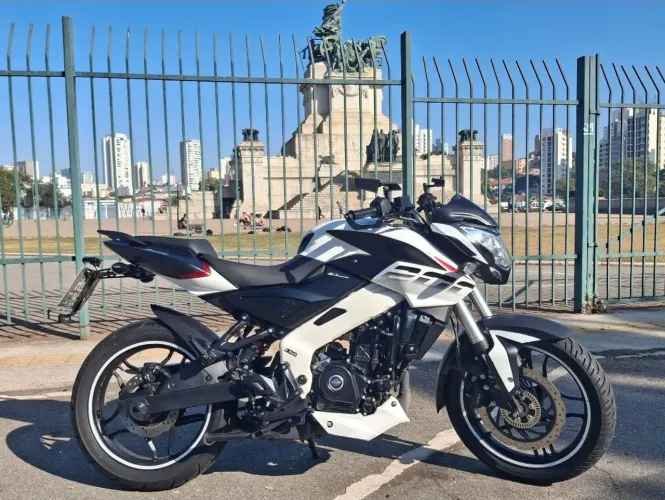 Dominar 200 2023 ZERADA 5 MIL KM