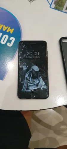 iPhone 7 plus leia a descrição