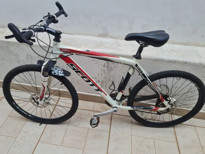 Bicicleta SCOTT Tamanho L(G) 27 marchas
