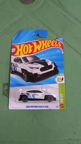 Ford Mustang Mach-E 1400 - Hot Wheels Mainline