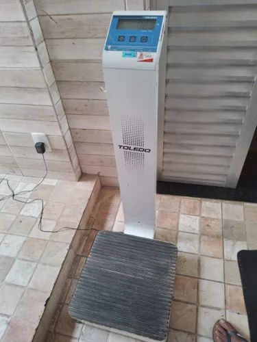 Balança Toledo pesa até 200kg