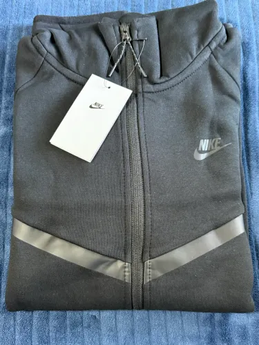 Blusa nike Teck fleece