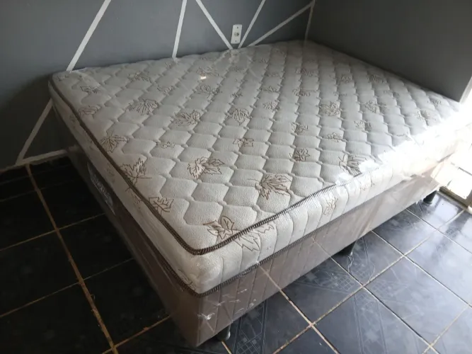 Cama Box Casal De Espuma Higienizada