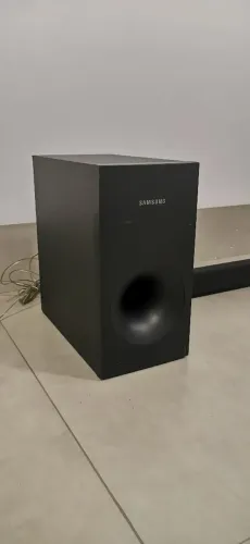 Soundbar Samsung com subwoofer