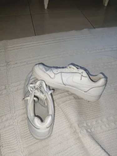 Tênis novo, original!