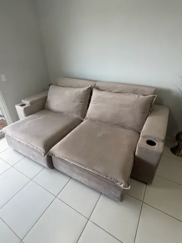 Sofá retrátil novinho!